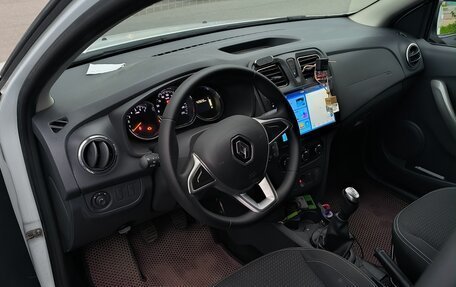 Renault Logan II, 2021 год, 1 000 000 рублей, 3 фотография