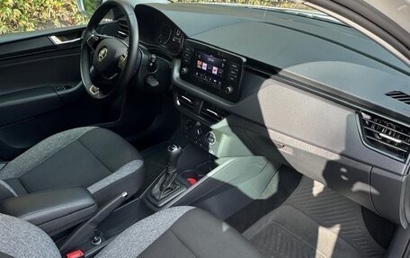 Skoda Rapid II, 2022 год, 1 850 000 рублей, 8 фотография