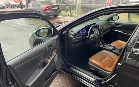 Toyota Camry, 2016 год, 1 570 000 рублей, 7 фотография
