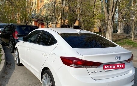 Hyundai Elantra VI рестайлинг, 2018 год, 1 800 000 рублей, 7 фотография