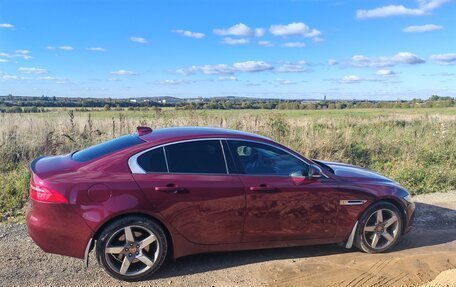 Jaguar XE I рестайлинг, 2016 год, 1 730 000 рублей, 8 фотография