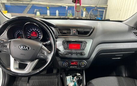 KIA Rio III рестайлинг, 2015 год, 1 050 000 рублей, 8 фотография
