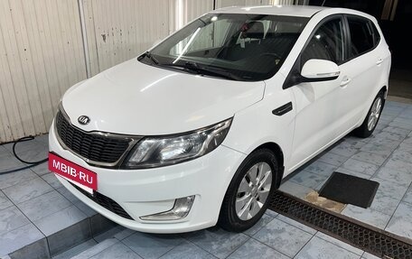 KIA Rio III рестайлинг, 2015 год, 1 050 000 рублей, 2 фотография