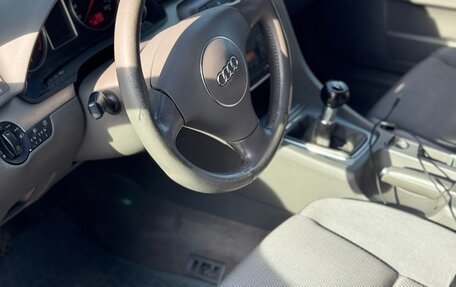 Audi A4, 2003 год, 430 000 рублей, 20 фотография