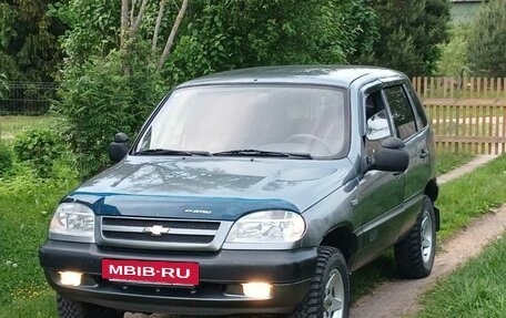 Chevrolet Niva I рестайлинг, 2005 год, 400 000 рублей, 2 фотография
