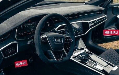 Audi RS 6, 2024 год, 24 000 000 рублей, 12 фотография
