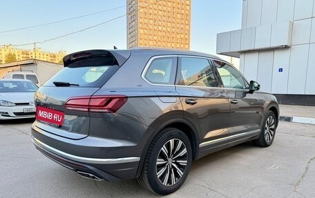 Volkswagen Touareg III, 2020 год, 4 840 000 рублей, 3 фотография