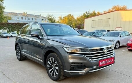 Volkswagen Touareg III, 2020 год, 4 840 000 рублей, 2 фотография