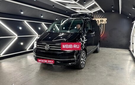 Volkswagen Multivan T6 рестайлинг, 2019 год, 4 700 000 рублей, 4 фотография