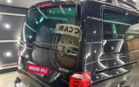 Volkswagen Multivan T6 рестайлинг, 2019 год, 4 700 000 рублей, 21 фотография
