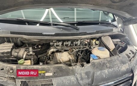 Volkswagen Multivan T6 рестайлинг, 2019 год, 4 700 000 рублей, 25 фотография