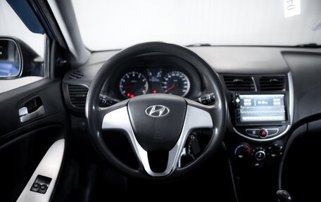 Hyundai Solaris II рестайлинг, 2011 год, 699 000 рублей, 14 фотография