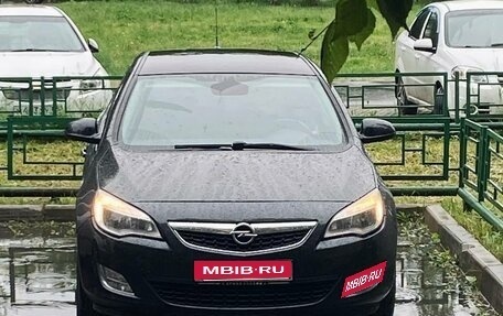 Opel Astra J, 2010 год, 720 000 рублей, 1 фотография