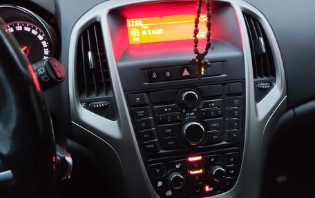 Opel Astra J, 2010 год, 720 000 рублей, 10 фотография