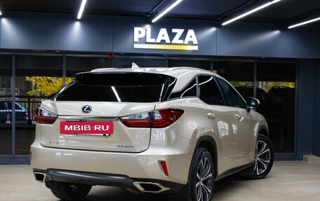 Lexus RX IV рестайлинг, 2018 год, 3 849 000 рублей, 4 фотография