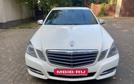 Mercedes-Benz E-Класс, 2012 год, 1 750 000 рублей, 8 фотография