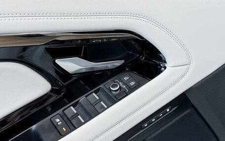 Land Rover Range Rover Evoque II, 2024 год, 6 550 000 рублей, 10 фотография
