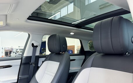 Land Rover Range Rover Evoque II, 2024 год, 6 550 000 рублей, 13 фотография
