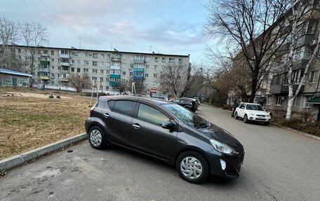 Toyota Aqua I, 2015 год, 850 000 рублей, 2 фотография