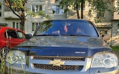 Chevrolet Niva I рестайлинг, 2010 год, 299 000 рублей, 1 фотография