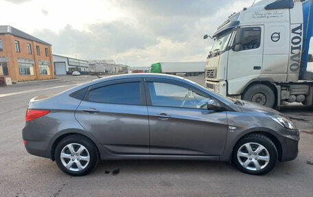 Hyundai Solaris II рестайлинг, 2013 год, 1 100 000 рублей, 14 фотография