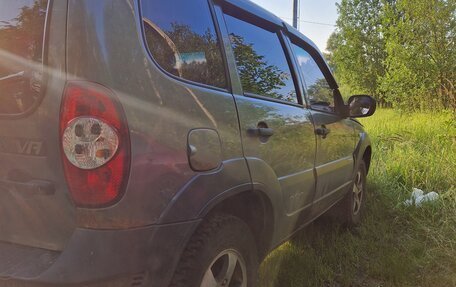 Chevrolet Niva I рестайлинг, 2010 год, 299 000 рублей, 4 фотография