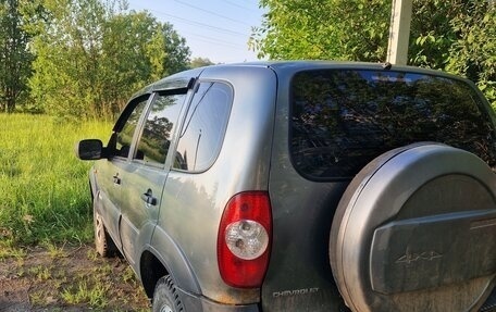 Chevrolet Niva I рестайлинг, 2010 год, 299 000 рублей, 5 фотография