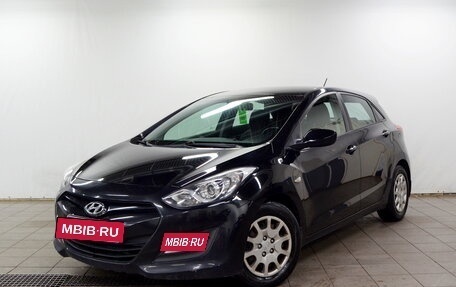 Hyundai i30 II рестайлинг, 2013 год, 890 000 рублей, 2 фотография