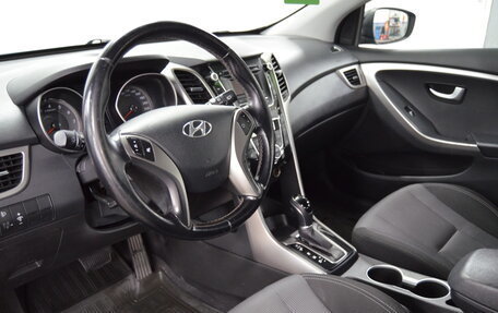 Hyundai i30 II рестайлинг, 2013 год, 890 000 рублей, 8 фотография