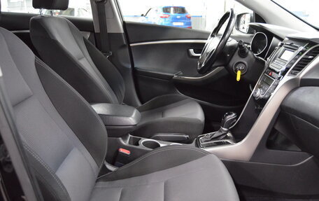 Hyundai i30 II рестайлинг, 2013 год, 890 000 рублей, 10 фотография