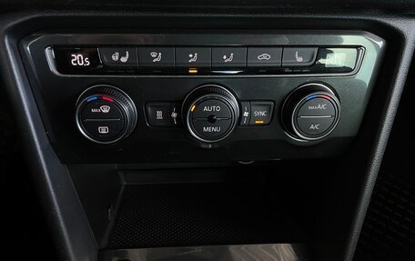 Volkswagen Tiguan II, 2016 год, 2 290 000 рублей, 16 фотография