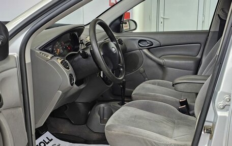 Ford Focus IV, 2002 год, 425 000 рублей, 10 фотография