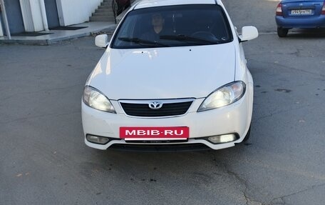 Daewoo Gentra II, 2014 год, 460 000 рублей, 2 фотография