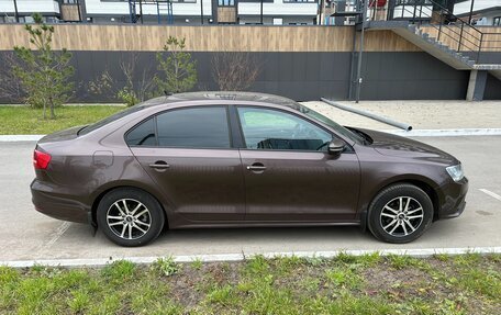 Volkswagen Jetta VI, 2015 год, 990 000 рублей, 6 фотография