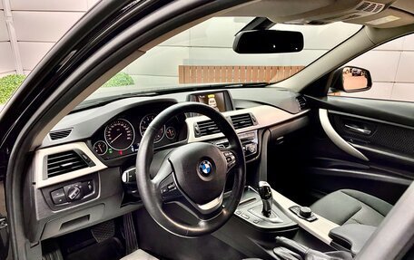BMW 3 серия, 2017 год, 1 989 000 рублей, 11 фотография