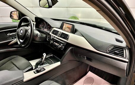 BMW 3 серия, 2017 год, 1 989 000 рублей, 13 фотография