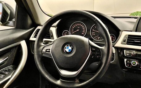 BMW 3 серия, 2017 год, 1 989 000 рублей, 16 фотография