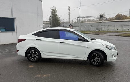 Hyundai Solaris II рестайлинг, 2015 год, 980 000 рублей, 5 фотография