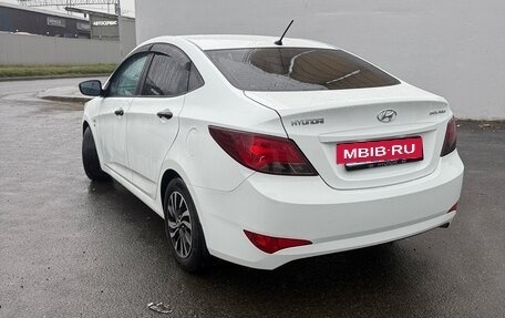 Hyundai Solaris II рестайлинг, 2015 год, 980 000 рублей, 9 фотография