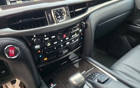 Lexus LX III, 2018 год, 8 950 000 рублей, 27 фотография