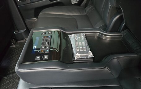Lexus LX III, 2018 год, 8 950 000 рублей, 38 фотография