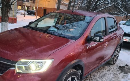 Renault Logan II, 2020 год, 1 350 000 рублей, 2 фотография