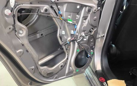 Toyota Corolla, 2021 год, 2 000 000 рублей, 10 фотография