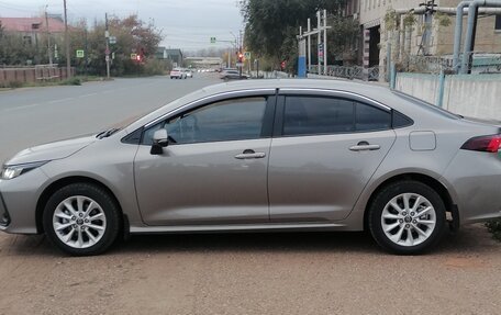 Toyota Corolla, 2021 год, 2 000 000 рублей, 5 фотография