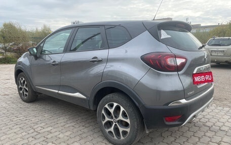 Renault Kaptur I рестайлинг, 2017 год, 1 329 000 рублей, 2 фотография