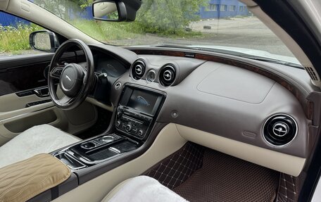 Jaguar XJ IV (X351), 2014 год, 2 800 000 рублей, 15 фотография
