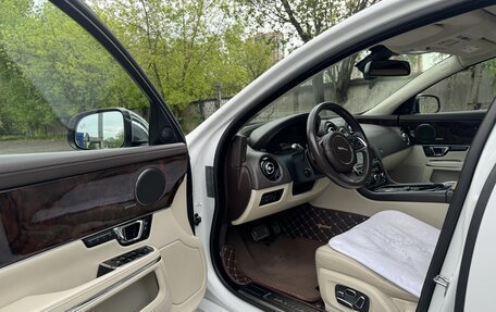 Jaguar XJ IV (X351), 2014 год, 2 800 000 рублей, 10 фотография