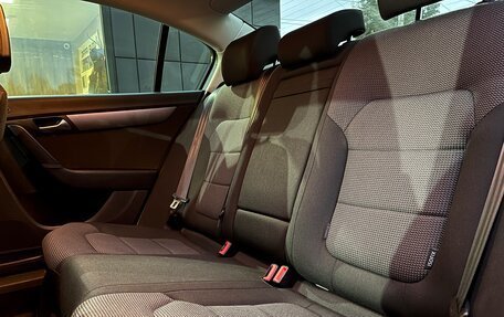 Volkswagen Passat B7, 2011 год, 1 299 000 рублей, 21 фотография