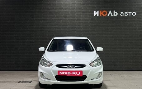 Hyundai Solaris II рестайлинг, 2013 год, 800 000 рублей, 2 фотография