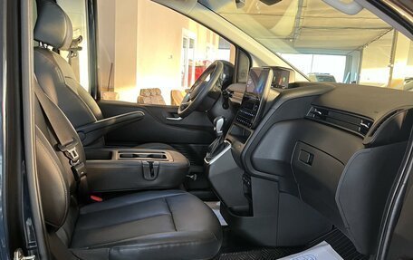 Hyundai Staria, 2022 год, 5 051 000 рублей, 16 фотография